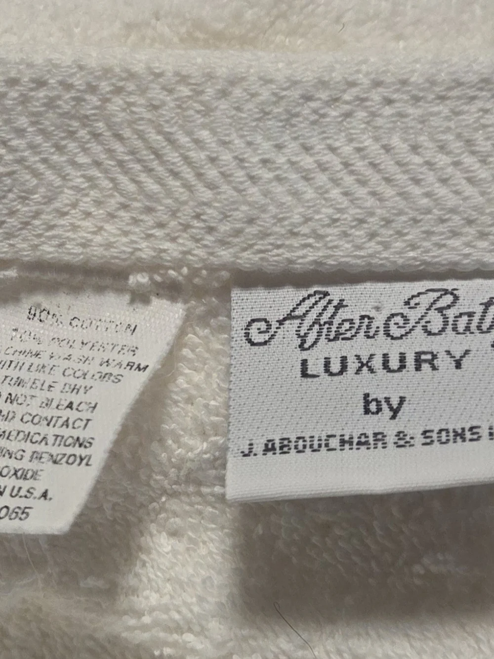 Vintage Y2K White Pink Embroidery Bath & Hand Towel